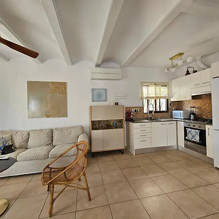 Casa De Flores Villa